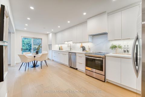 Photo 10 at 24 Rawlings Avenue, Devonsleigh, Richmond Hill
