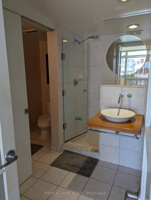 Photo 16 at 608 - 550 Queens Quay W Quay W, Waterfront Communities C1, Toronto