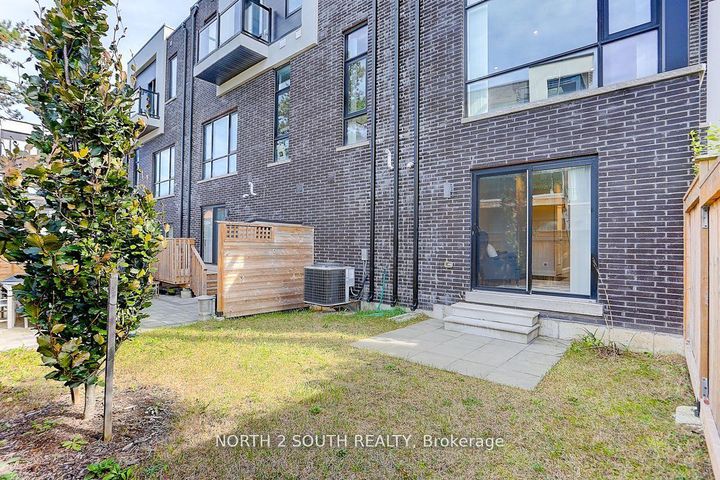 Photo 31 at 6 Hostel Lane, North Richvale, Richmond Hill