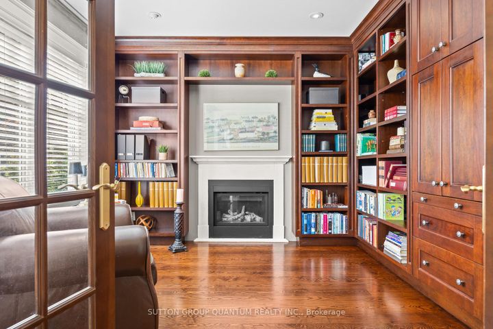 Photo 6 at 1197 Birchview Drive, Lorne Park, Mississauga