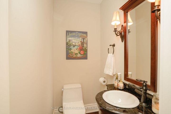 Photo 7 at 1197 Birchview Drive, Lorne Park, Mississauga