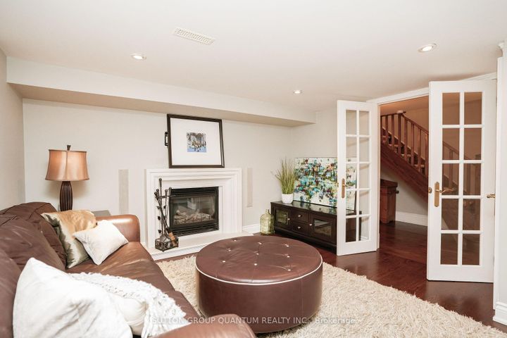 Photo 41 at 1197 Birchview Drive, Lorne Park, Mississauga