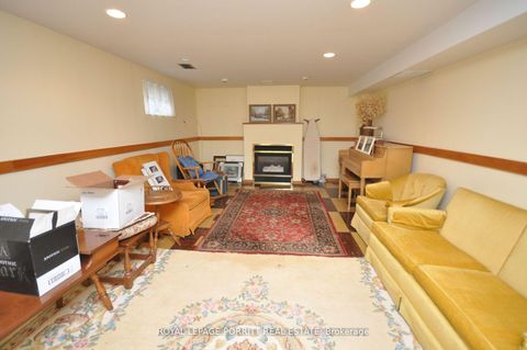 Photo 10 at 42 Ecker Drive, Alderwood, Toronto