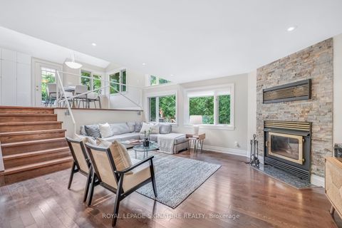 Photo 12 at 16 Revcoe Drive, Newtonbrook East, Toronto
