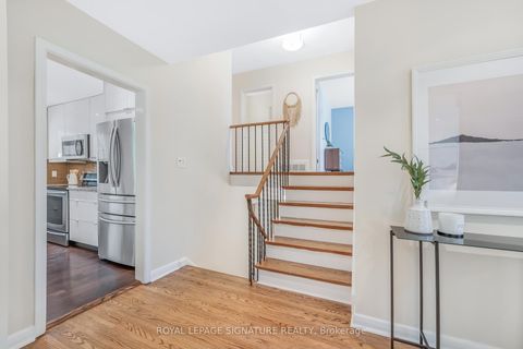 Photo 16 at 16 Revcoe Drive, Newtonbrook East, Toronto