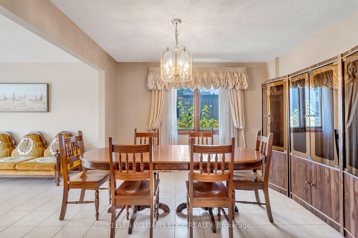 Photo 7 at 203 Margaret Avenue, Stoney Creek, Hamilton