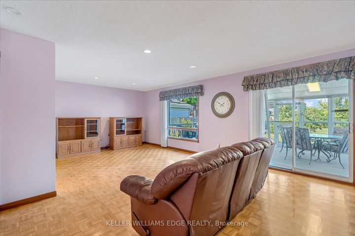 Photo 14 at 203 Margaret Avenue, Stoney Creek, Hamilton