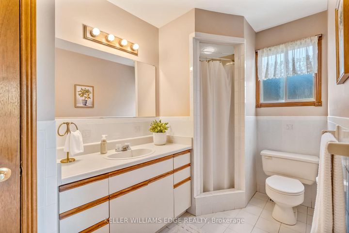 Photo 15 at 203 Margaret Avenue, Stoney Creek, Hamilton