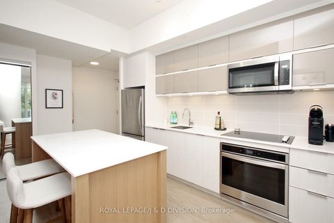 Photo 11 at 305 - 10 Deerlick Court, Donalda, Toronto