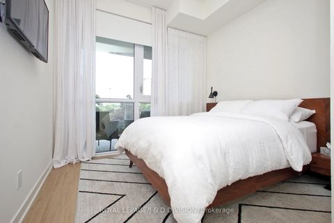 Photo 16 at 305 - 10 Deerlick Court, Donalda, Toronto