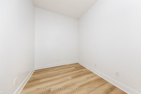 Photo 2 at 323 - 7 Kenaston Garden, Bayview Village, Toronto