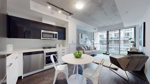 Photo 12 at 518 - 39 Brant Street W, Niagara, Toronto