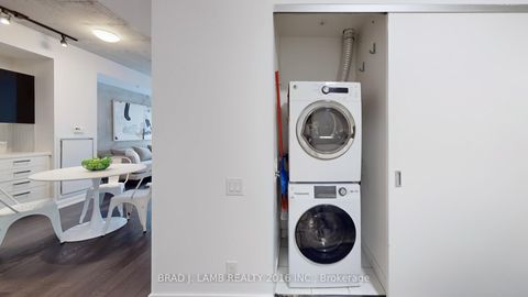 Photo 16 at 518 - 39 Brant Street W, Niagara, Toronto