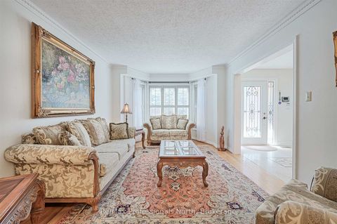 Photo 10 at 8 Elmsley Drive E, Observatory, Richmond Hill