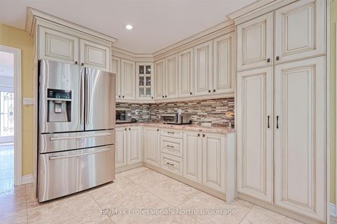 Photo 14 at 8 Elmsley Drive E, Observatory, Richmond Hill