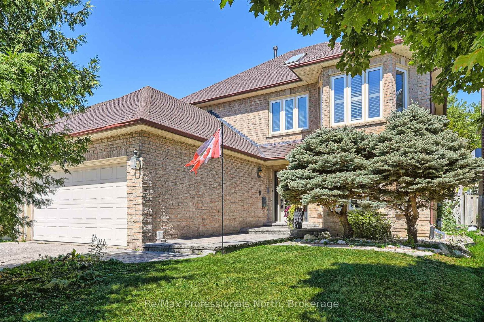 8 Elmsley Drive E, Observatory, Richmond Hill 