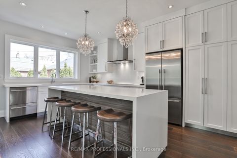 Photo 10 at 6 Meadowcrest Road, Queensway, Toronto