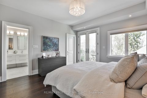 Photo 21 at 6 Meadowcrest Road, Queensway, Toronto