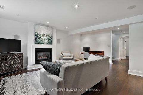 Photo 35 at 6 Meadowcrest Road, Queensway, Toronto