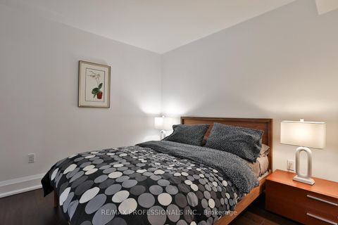 Photo 39 at 6 Meadowcrest Road, Queensway, Toronto
