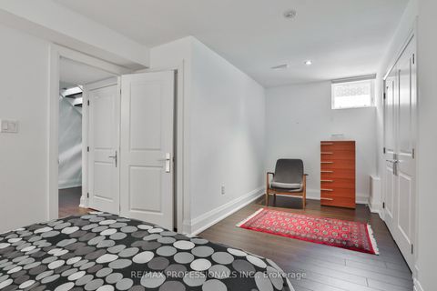 Photo 40 at 6 Meadowcrest Road, Queensway, Toronto