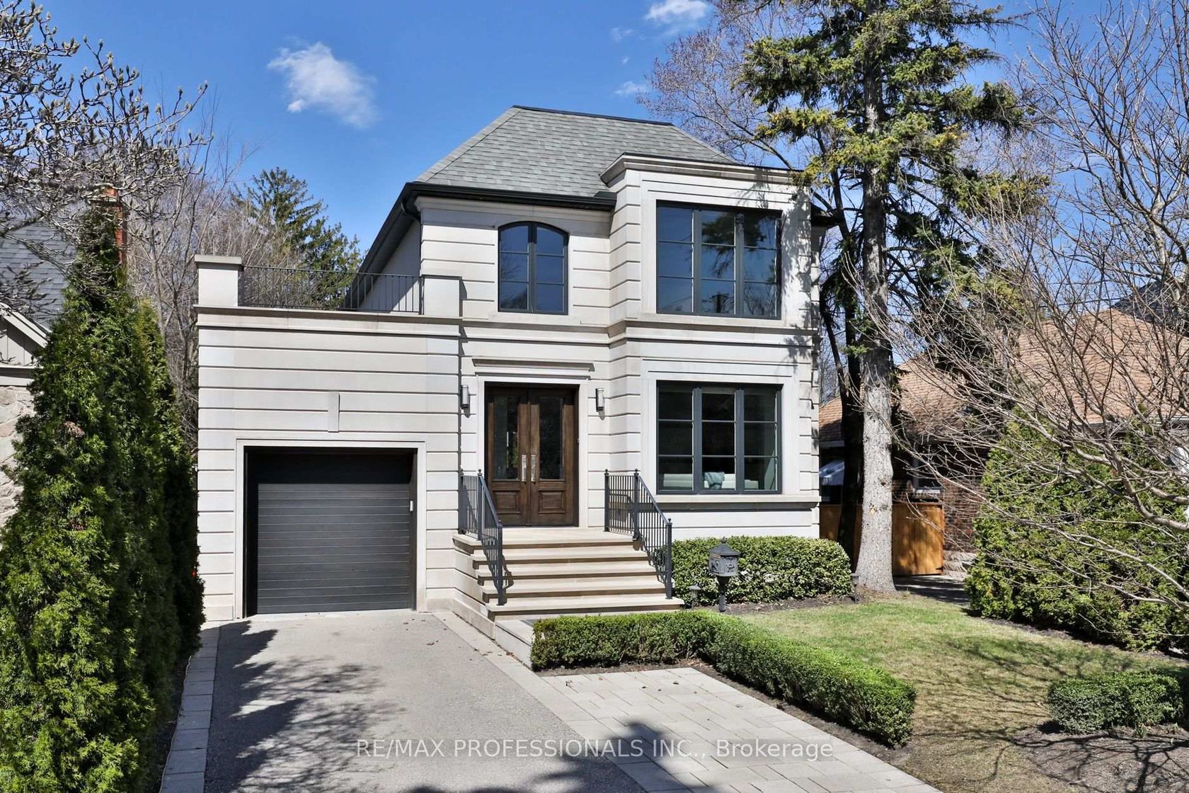6 Meadowcrest Road, Queensway, Toronto 