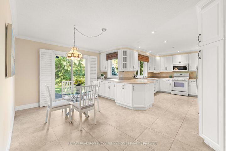 Photo 11 at 17 McPhillips Avenue, Bullock, Markham