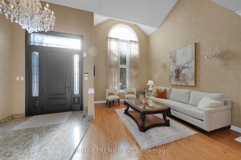 Photo 3 at 93 Novaview Crescent, East Woodbridge, Vaughan