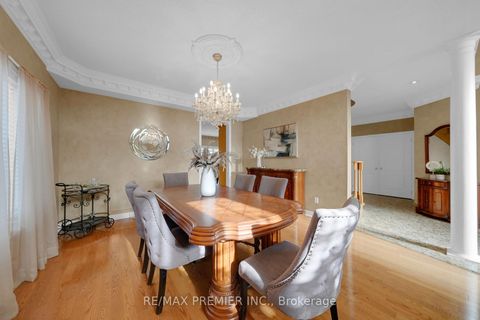 Photo 7 at 93 Novaview Crescent, East Woodbridge, Vaughan