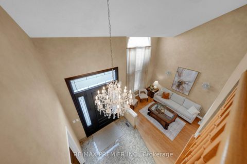 Photo 16 at 93 Novaview Crescent, East Woodbridge, Vaughan