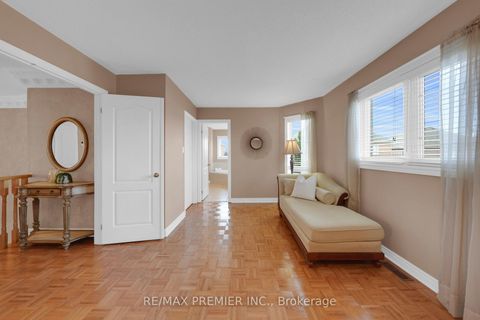 Photo 21 at 93 Novaview Crescent, East Woodbridge, Vaughan