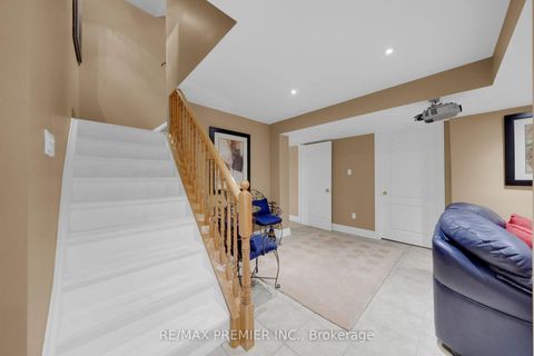 Photo 31 at 93 Novaview Crescent, East Woodbridge, Vaughan