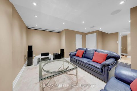 Photo 32 at 93 Novaview Crescent, East Woodbridge, Vaughan