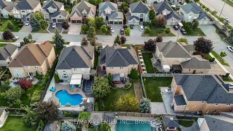 Photo 43 at 93 Novaview Crescent, East Woodbridge, Vaughan