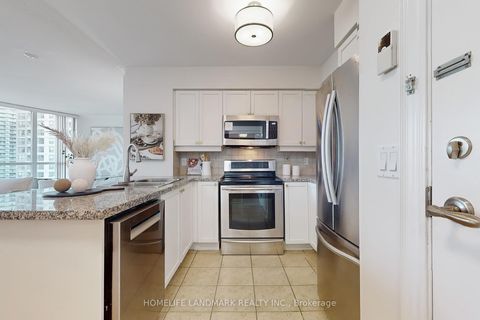 Photo 7 at 1405 - 15 Greenview Avenue, Newtonbrook West, Toronto