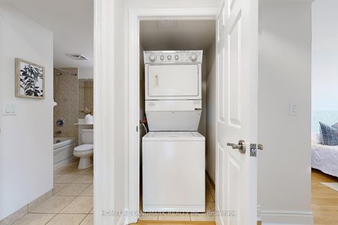 Photo 16 at 1405 - 15 Greenview Avenue, Newtonbrook West, Toronto
