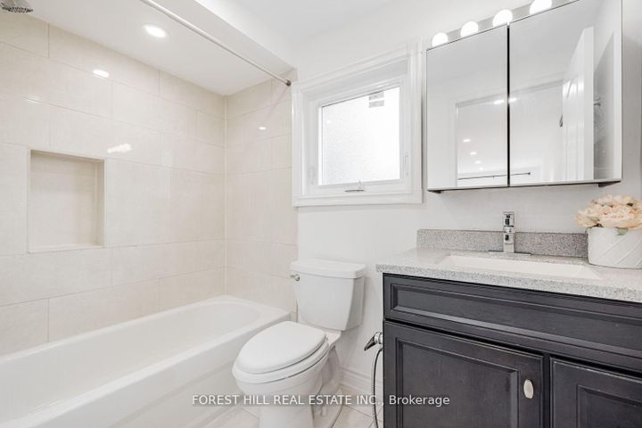 Photo 25 at 19 Eleanor Circle, South Richvale, Richmond Hill