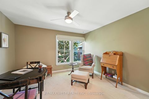 Photo 5 at 16 - 1393 Royal York Road, Humber Valley, Toronto