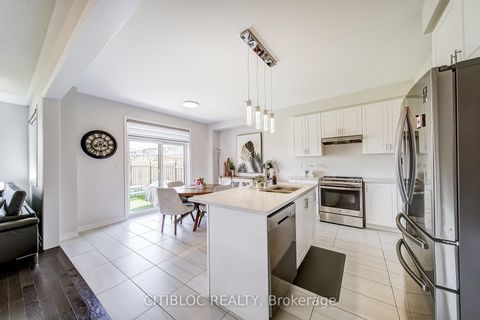 Photo 9 at 9 Abbey Crescent, Rural Barrie Southeast, Barrie