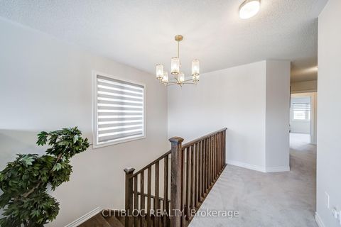 Photo 21 at 9 Abbey Crescent, Rural Barrie Southeast, Barrie