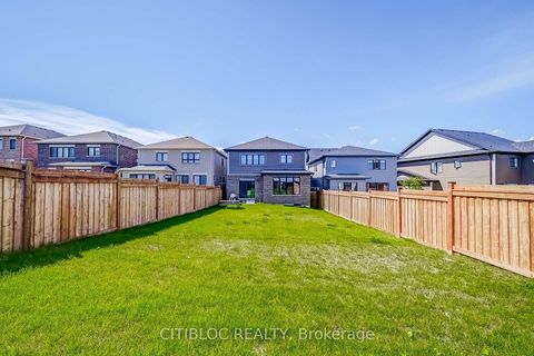 Photo 46 at 9 Abbey Crescent, Rural Barrie Southeast, Barrie