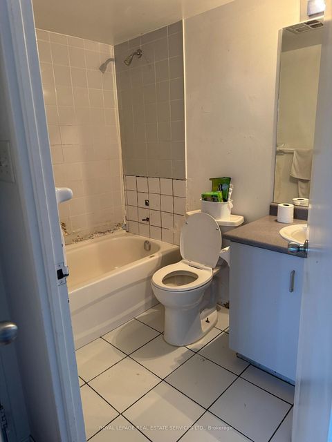 Photo 10 at 406 - 80 Mill Street, Waterfront Communities C8, Toronto Photo 10 at 406 - 80 Mill Street, Waterfront Communities C8, Toronto