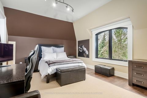 Photo 30 at 6 Bayview Wood, York Mills, Toronto