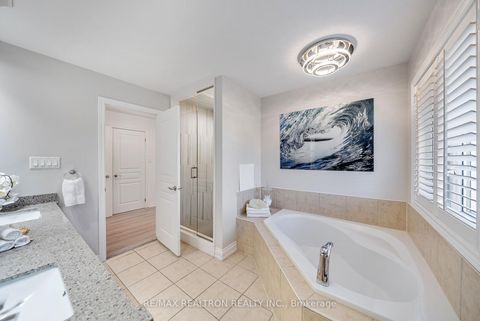 Photo 18 at 565 Thornhill Woods Drive, Patterson, Vaughan