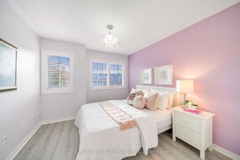 Photo 19 at 565 Thornhill Woods Drive, Patterson, Vaughan