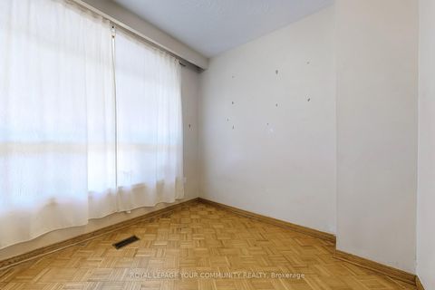 Photo 2 at 134 Brunswick Avenue, University, Toronto