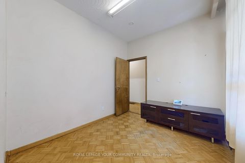 Photo 3 at 134 Brunswick Avenue, University, Toronto