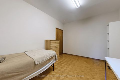 Photo 5 at 134 Brunswick Avenue, University, Toronto