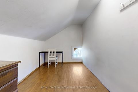 Photo 22 at 134 Brunswick Avenue, University, Toronto