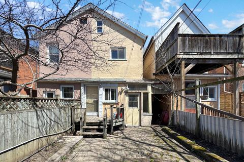Photo 32 at 134 Brunswick Avenue, University, Toronto